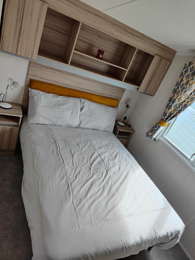 J6 Static Caravan, Fairway Holiday Park Sandown Buitenkant foto