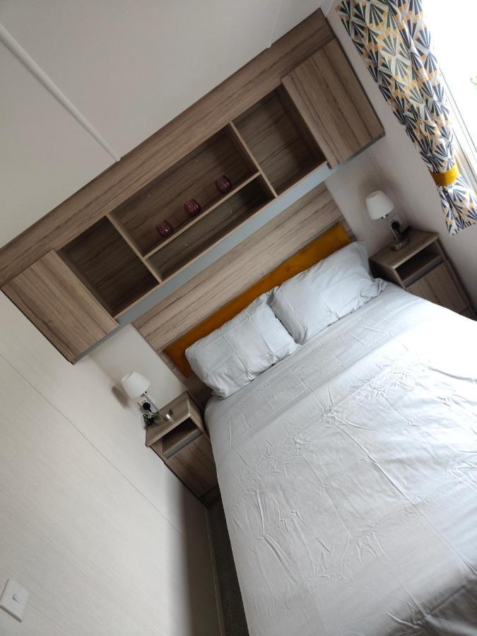 J6 Static Caravan, Fairway Holiday Park Sandown Buitenkant foto