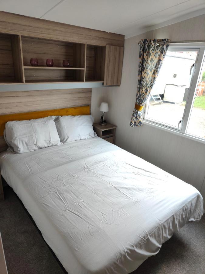 J6 Static Caravan, Fairway Holiday Park Sandown Buitenkant foto