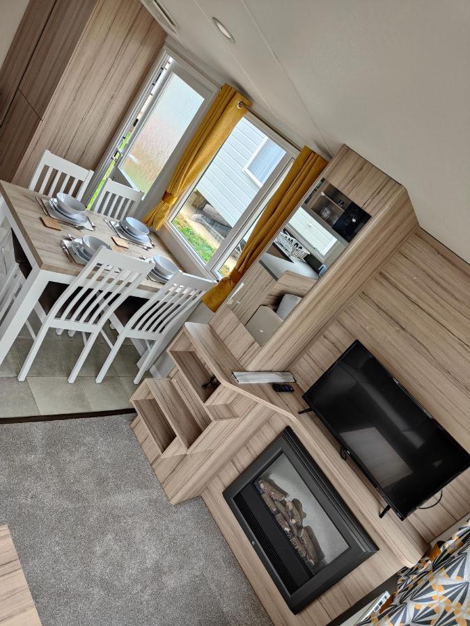 J6 Static Caravan, Fairway Holiday Park Sandown Buitenkant foto
