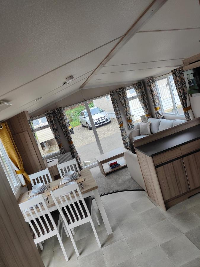 J6 Static Caravan, Fairway Holiday Park Sandown Buitenkant foto