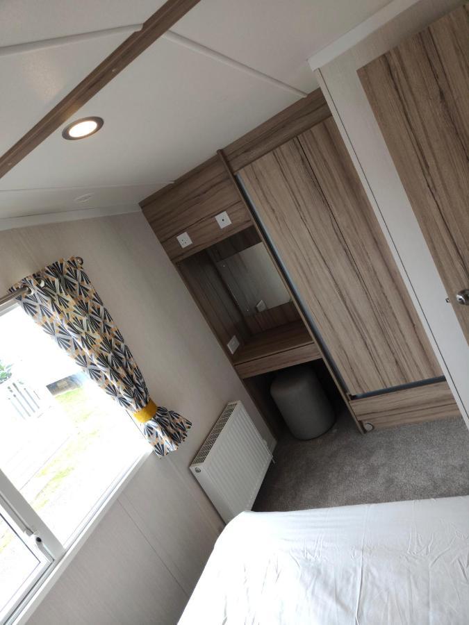 J6 Static Caravan, Fairway Holiday Park Sandown Buitenkant foto